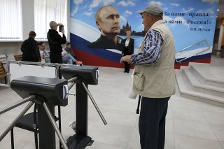 Les Russes ont voté dimanche lors d'élections régionales sans suspense.